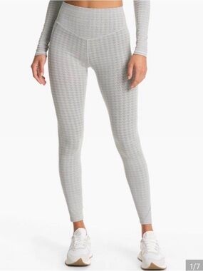 Vuori Light Grey High-Waist Leggings